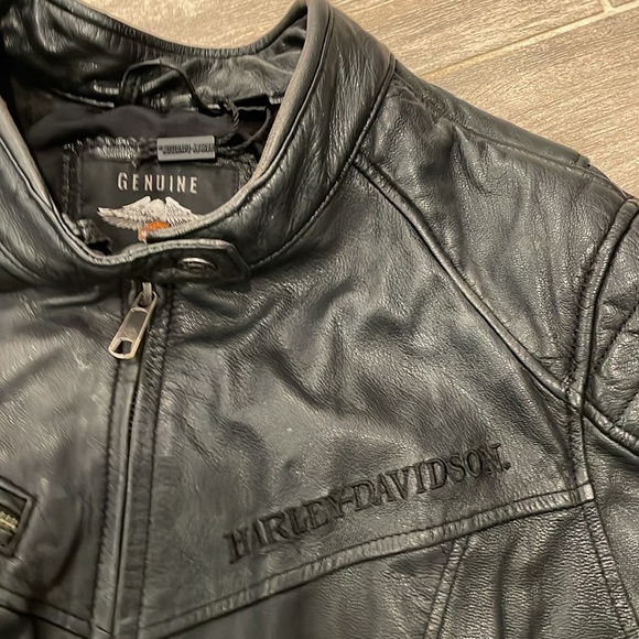 Harley Davidson Leather Riding Jacket with pink Skull detail on back SZ 2XL - Picture 2 of 10